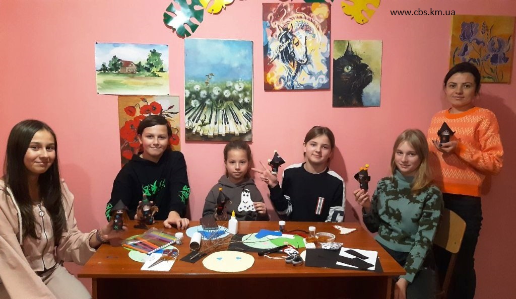 Майстер-клас «Доброзичливий привид та чарівна відьмочка»